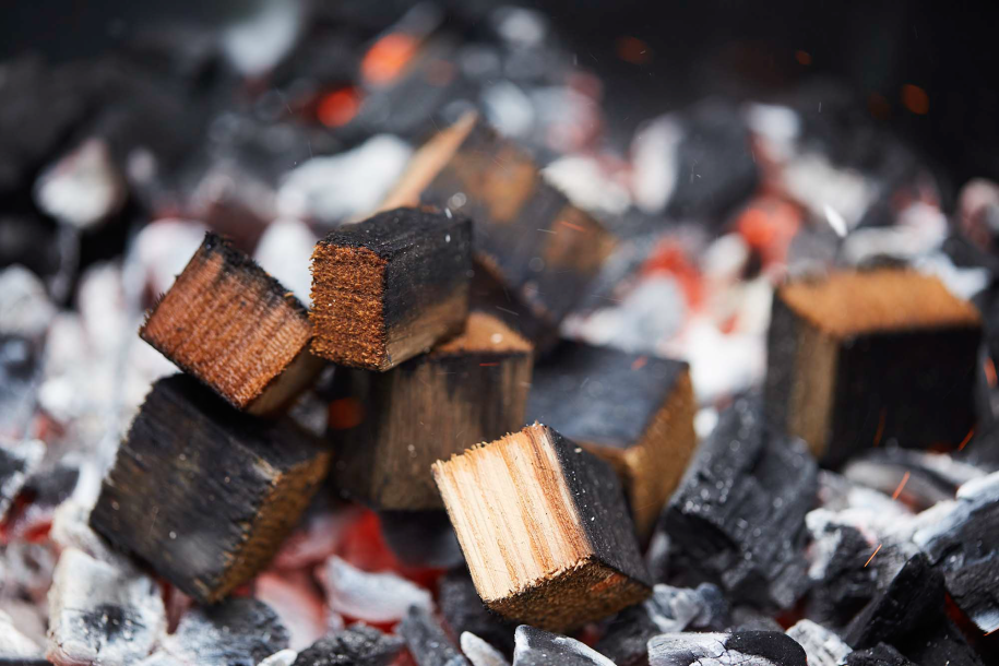 Hout chunks eik cognac