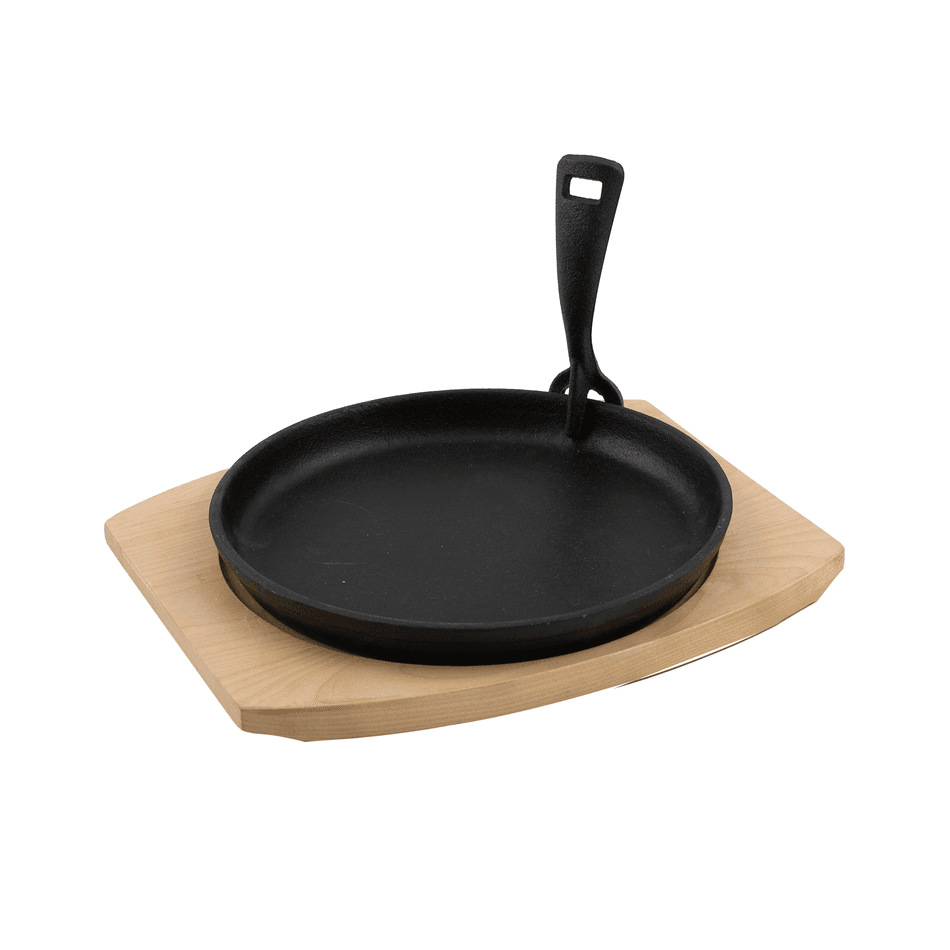 Cast iron grill pan with bamboo trivet